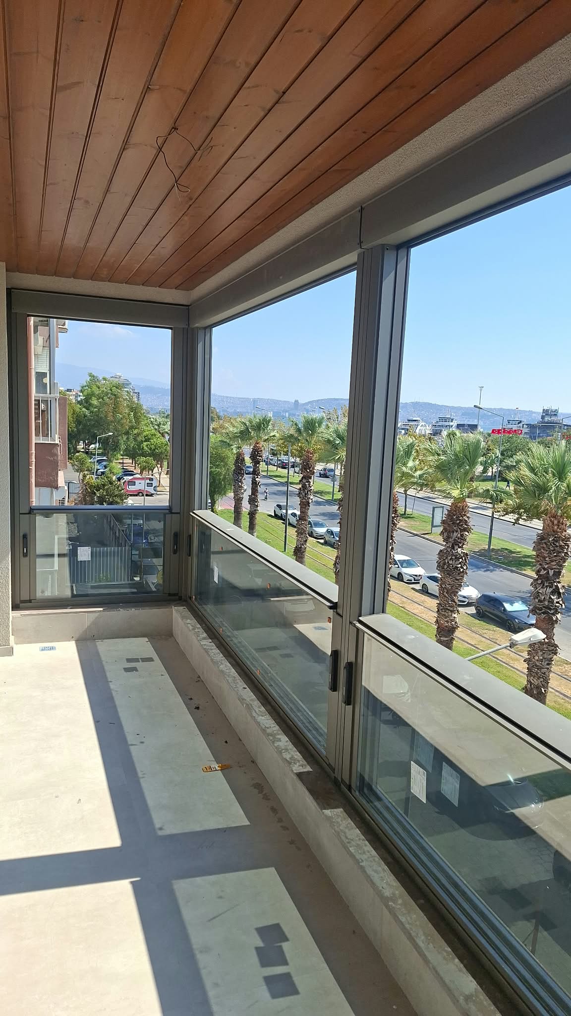 Giyotin Cam - Cam Tavan Kaplama